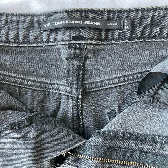 Volcom Women’s High-Rise Raw-Hem Stoned Denim Mini Jean Skirt | Black - Picture 7 of 8